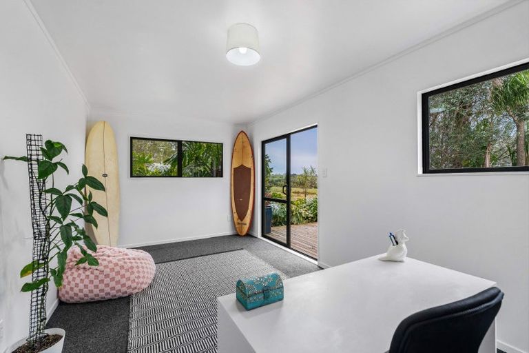 Photo of property in 573 Waimate Road North, Kerikeri, 0293