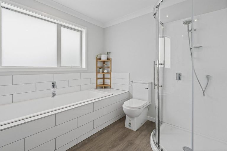 Photo of property in 156 Endeavour Drive, Whitby, Porirua, 5024