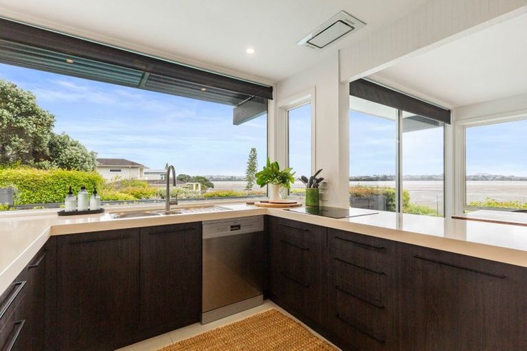 Photo of property in 96 Bramley Drive, Farm Cove, Auckland, 2012