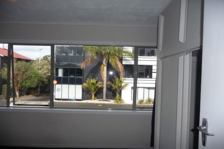 Photo of property in Eden Heights Apartments, 1c/94 Dominion Road, Mount Eden, Auckland, 1024