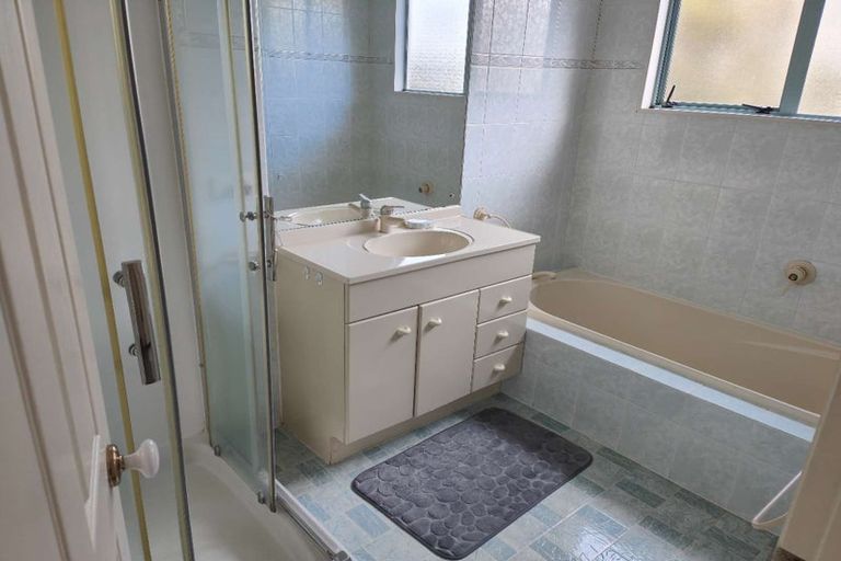 Photo of property in 7 David Beattie Place, Chatswood, Auckland, 0626