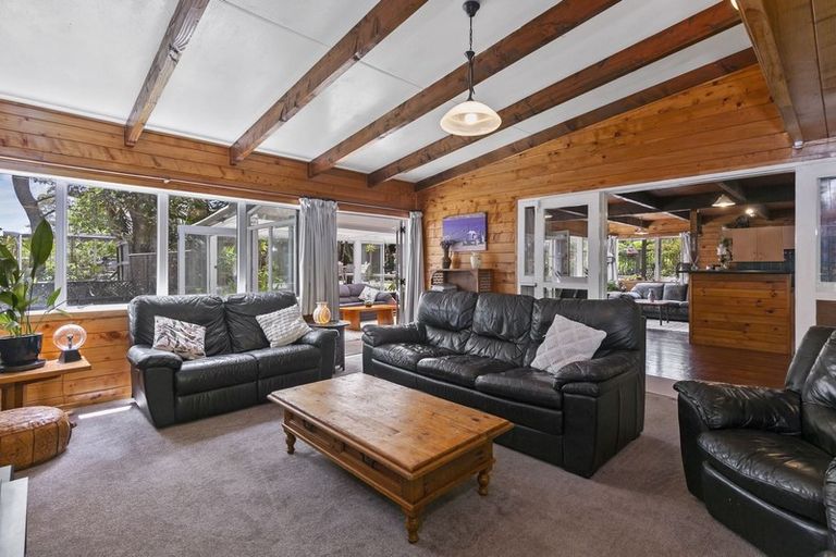 Photo of property in 54 Hobson Road, Lucas Heights, Auckland, 0632