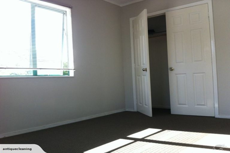 Photo of property in 6b Millbrook Road, Henderson, Auckland, 0612