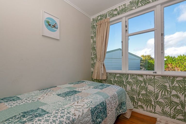 Photo of property in 3 Glasgow Street, Takaro, Palmerston North, 4412