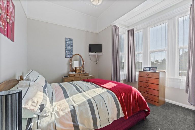 Photo of property in 10 Tiraumea Road, Pahiatua, 4910