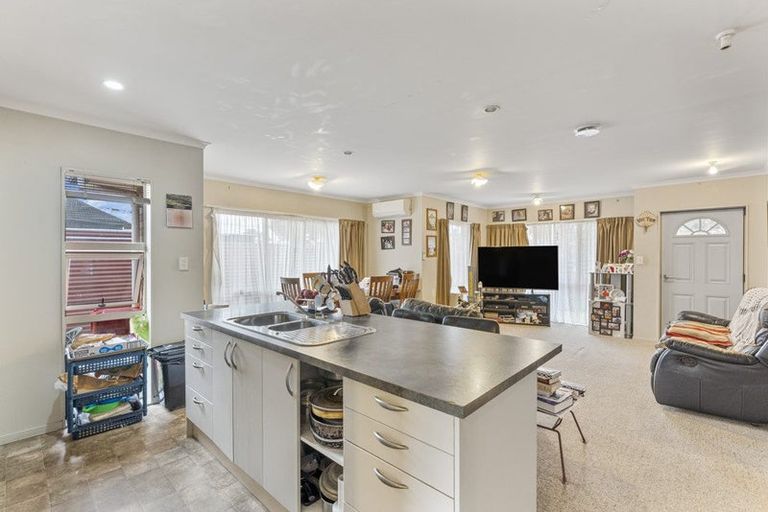 Photo of property in 2 Maire Street, Gonville, Whanganui, 4501