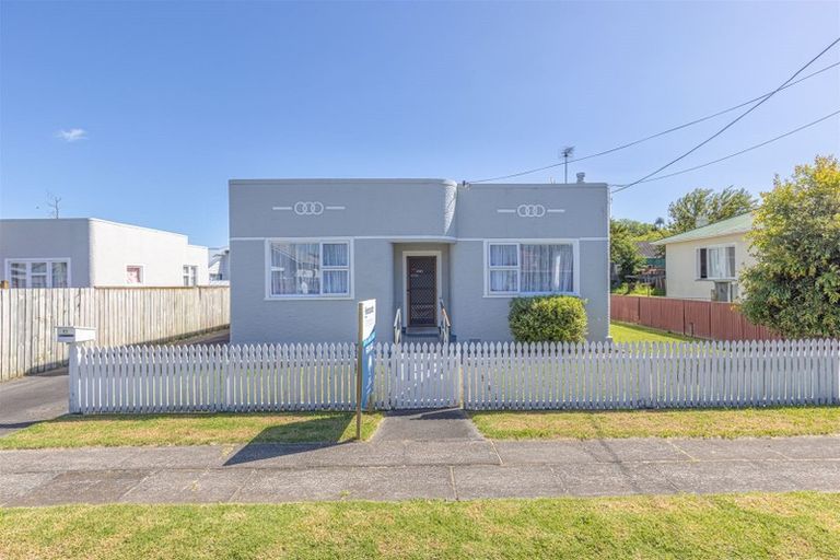Photo of property in 97 Niblett Street, Whanganui, 4500