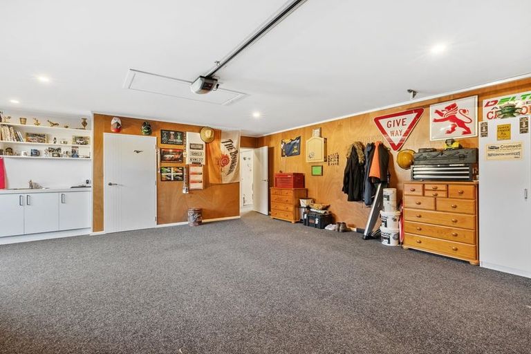 Photo of property in 27 Anderton Crescent, Mosgiel, 9024