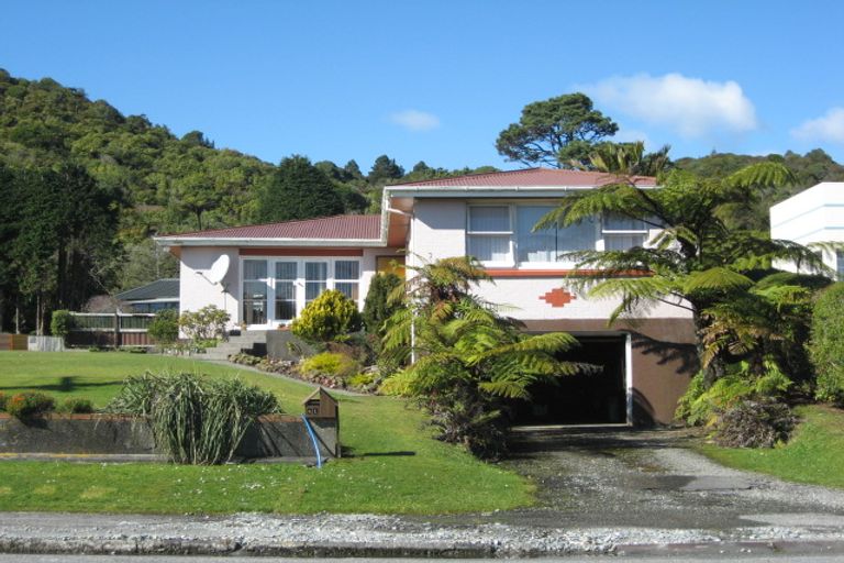 Photo of property in 41 Main South Road, Karoro, Greymouth, 7805