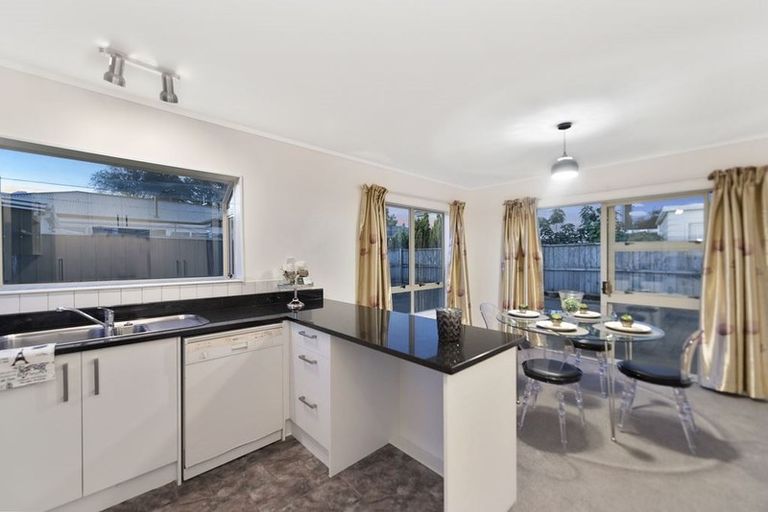 Photo of property in 140a Masters Avenue, Silverdale, Hamilton, 3216