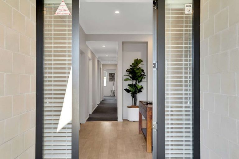 Photo of property in 39 Navy Loop, Rolleston, 7614