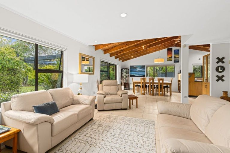 Photo of property in 79 Omaha Flats Road, Tawharanui Peninsula, Warkworth, 0986