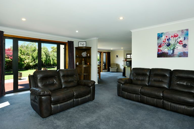 Photo of property in 22 Whiting Drive, Wakefield, 7025