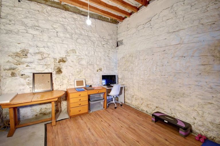 Photo of property in 6 Fernhill Street, Dunedin Central, Dunedin, 9016