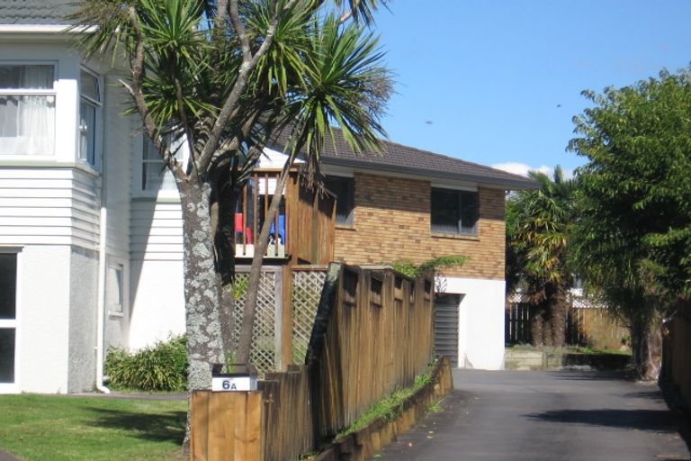 Photo of property in 6a Savoy Road, Glen Eden, Auckland, 0602
