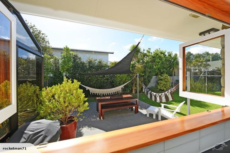 Photo of property in 21 Honiana Te Puni Street, Aro Valley, Wellington, 6021
