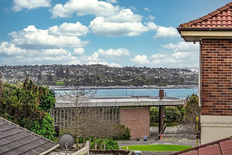 Photo of property in 7/8 Bennett Road, Pakuranga, Auckland, 2010