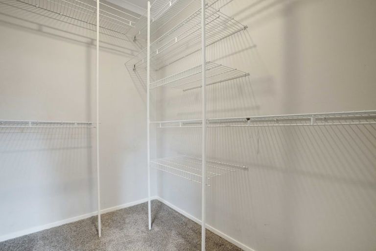 Photo of property in 27 Nimstedt Avenue, Oteha, Auckland, 0632