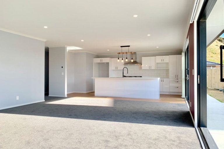 Photo of property in 12 Schooner Drive, Whitby, Porirua, 5024