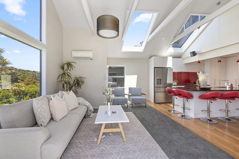 Photo of property in 170 Paremata Road, Paremata, Porirua, 5024