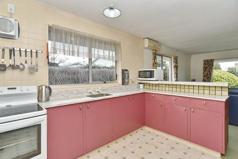 Photo of property in 2/91b Tilford Street, Woolston, Christchurch, 8062