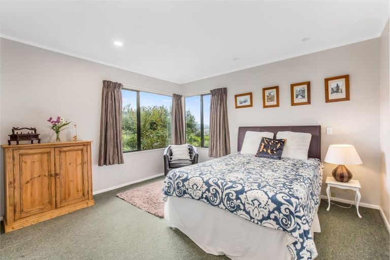 Photo of property in 15a Mahoe Street, Tawa, Wellington, 5028