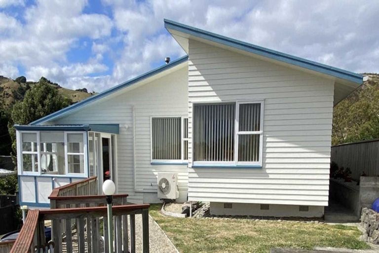 Photo of property in 54 Aorangi Road, Paraparaumu, 5032