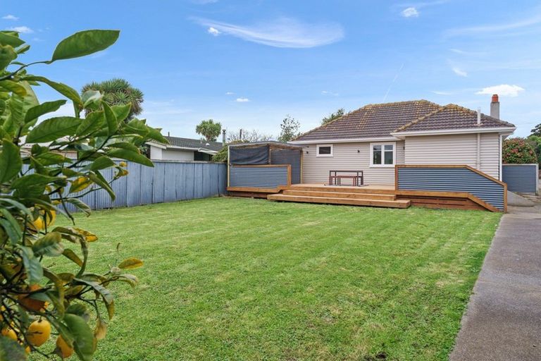 Photo of property in 85 Atkinson Avenue, Otaki Beach, Otaki, 5512
