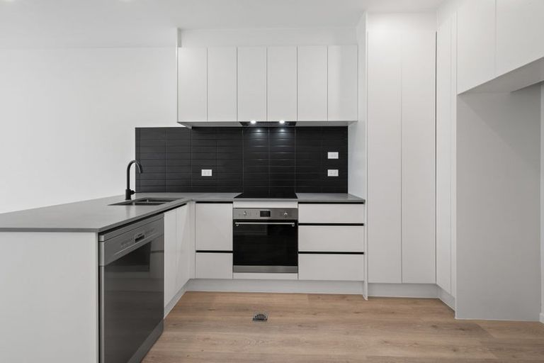 Photo of property in 4/28 Matapouri Road, Mangere Bridge, Auckland, 2022