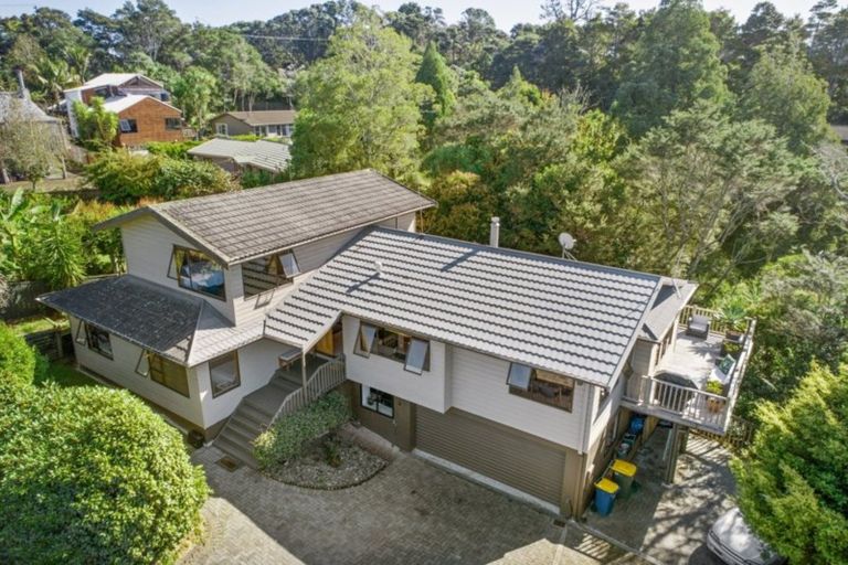 Photo of property in 232b Old Titirangi Road, Titirangi, Auckland, 0604