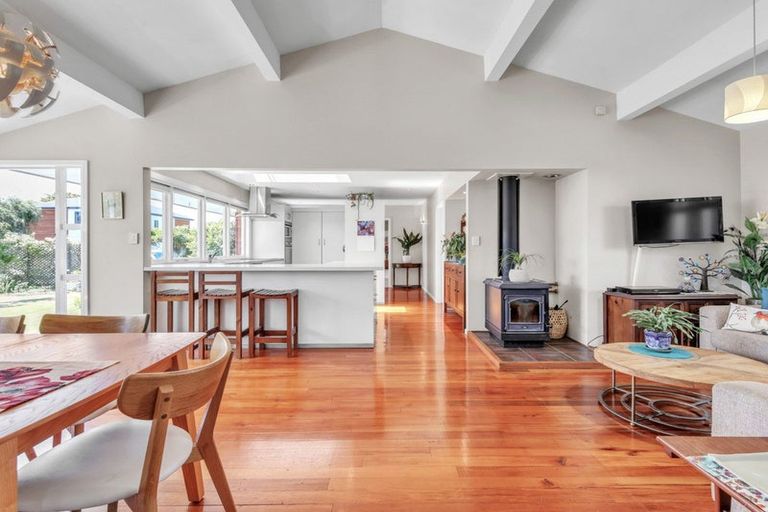 Photo of property in 14 Hanrahan Street, Upper Riccarton, Christchurch, 8041