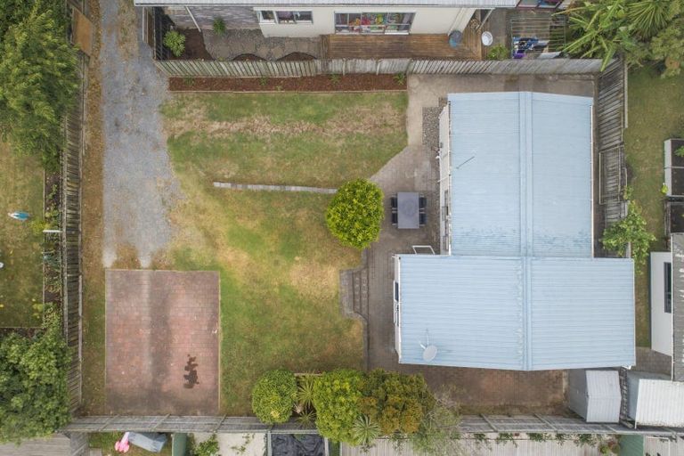 Photo of property in 1208b Papamoa Beach Road, Papamoa Beach, Papamoa, 3118