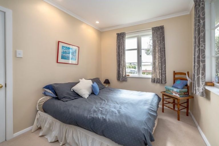 Photo of property in 110 Brandon Street, Featherston, 5710