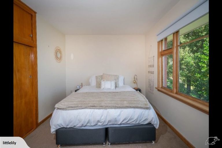 Photo of property in 28 Flinders Road, Heathcote Valley, Christchurch, 8022