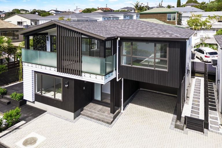 Photo of property in 12b Tiber Road, Forrest Hill, Auckland, 0620