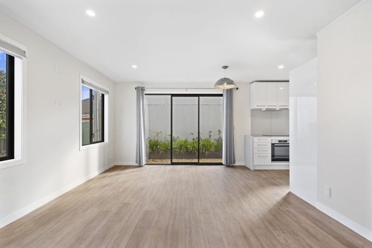 Photo of property in 42b Palmer Crescent, Silverstream, Upper Hutt, 5019