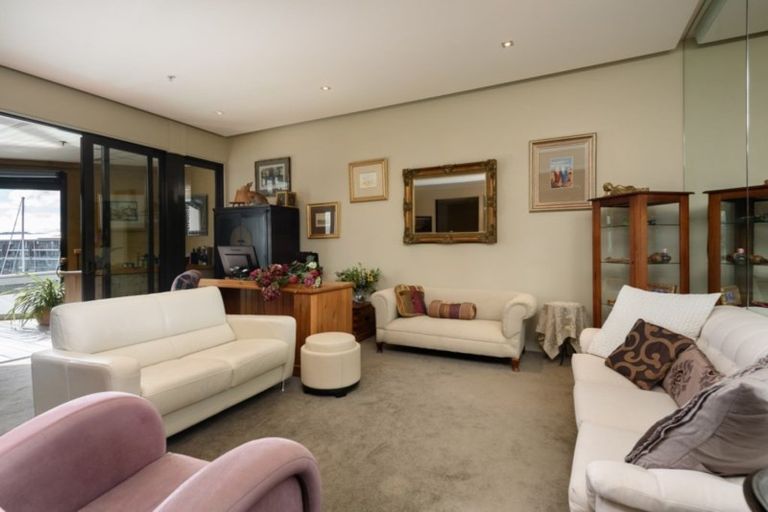 Photo of property in Chaffers Dock, 205/22 Herd Street, Te Aro, Wellington, 6011