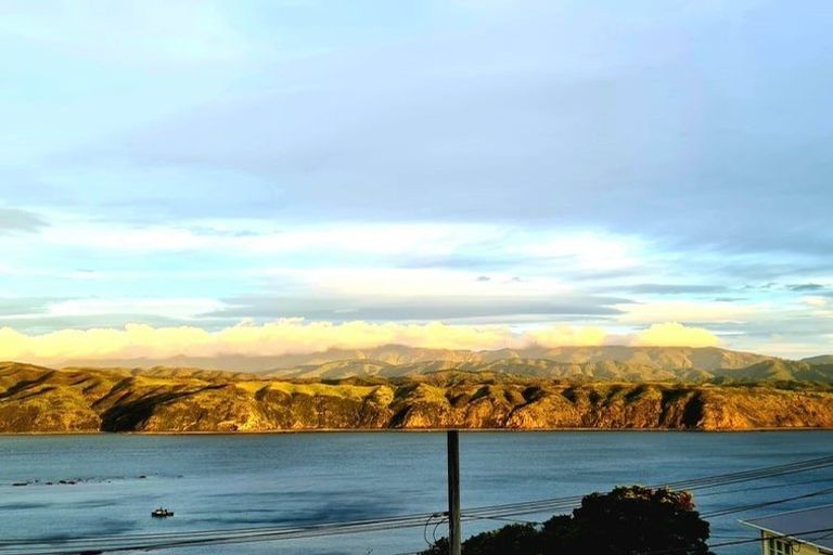 Photo of property in 75 Sidlaw Street, Strathmore Park, Wellington, 6022