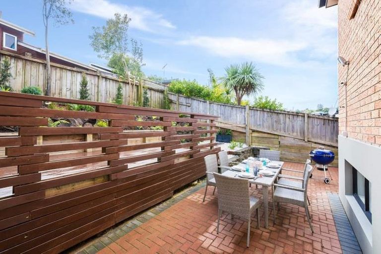 Photo of property in 27 Helvetia Drive, Browns Bay, Auckland, 0630