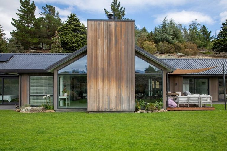 Photo of property in 98 Aronui Road, Bridge Hill, Alexandra, 9320