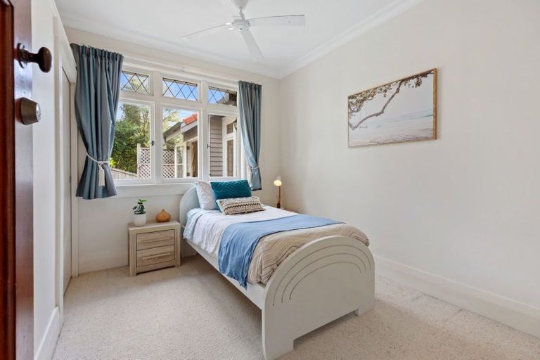 Photo of property in 84 Waitaha Road, Welcome Bay, Tauranga, 3112