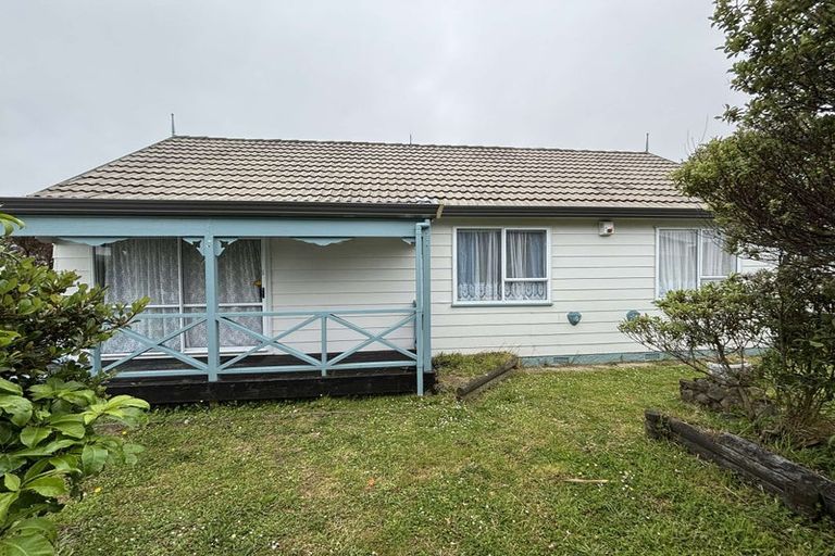 Photo of property in 72a Guadeloupe Crescent, Grenada Village, Wellington, 6037
