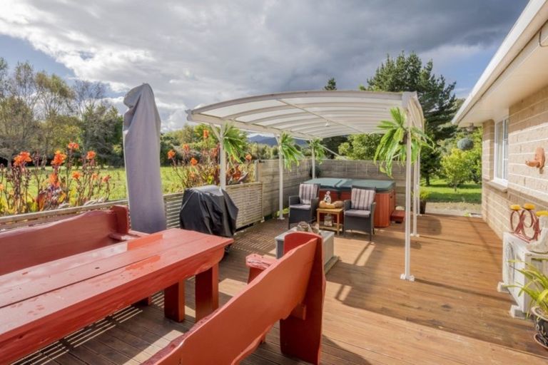 Photo of property in 248 Kuku East Road, Kuku, Levin, 5570