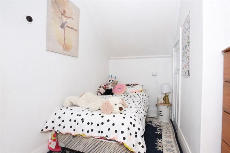 Photo of property in 27 Banks Street, Richmond, Invercargill, 9810