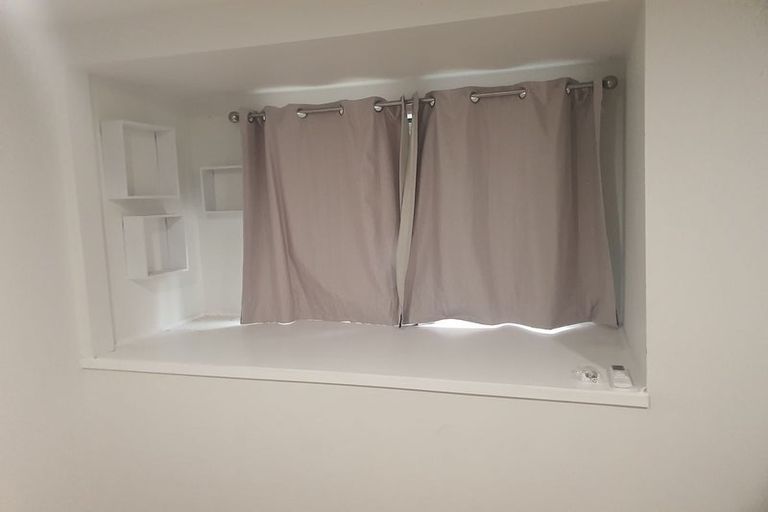 Photo of property in 18 Hydra Place, Glen Eden, Auckland, 0602