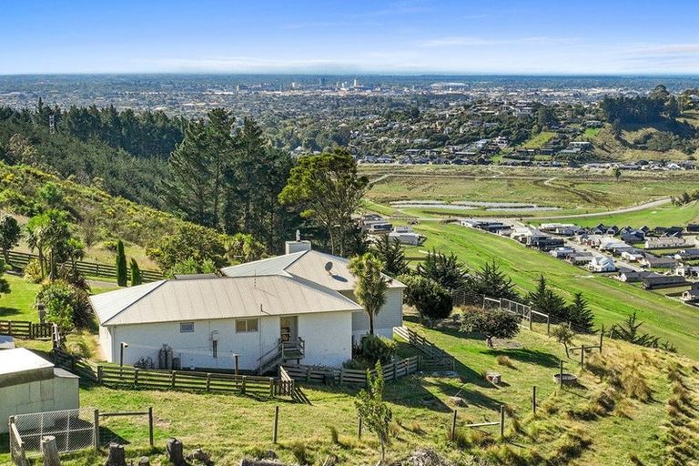 Photo of property in 333 Worsleys Road, Cracroft, Christchurch, 8022