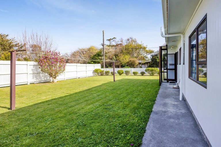 Photo of property in 60 Ketemarae Road, Normanby, Hawera, 4614