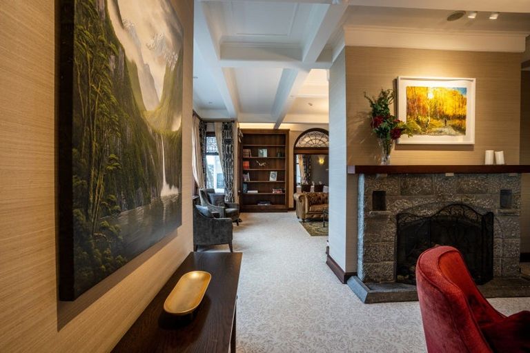 Photo of property in 141 Hackthorne Road, Cashmere, Christchurch, 8022