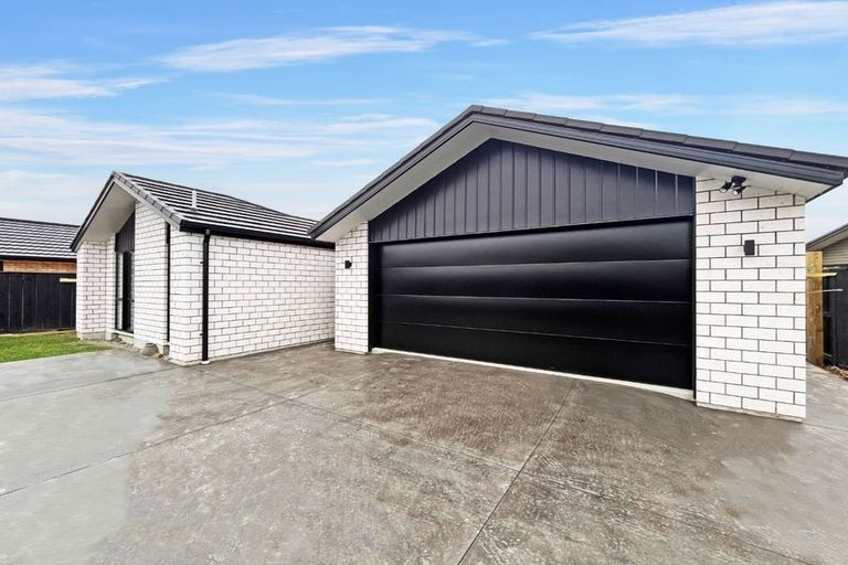 Photo of property in 12 Lomu Way, Rolleston, 7615