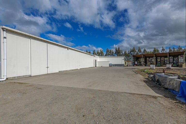 Photo of property in 22 Rowes Road, Hunterville, 4785